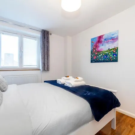 Amazing 1 Bedroom Apartment, Barons Court