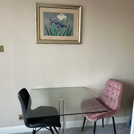 West Kensington 1 Apartment *