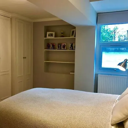 Apartment Stunning 2 Bed/2bath Flat In Heart Of Kensington