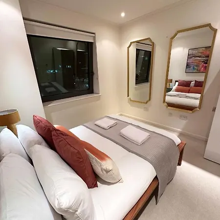 New Spacious 2 Bedroom With Balcony *