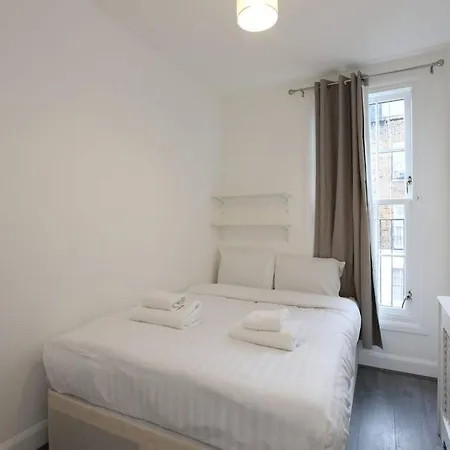 Marylebone 2 Bed Near Harley St & Regents Park Apartment