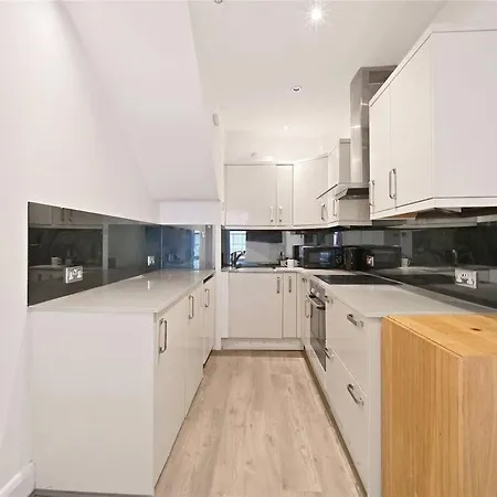 Marylebone 2 Bed Near Harley St & Regents Park Apartment *