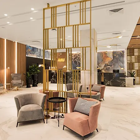 Hotell Riu Plaza Victoria 4*