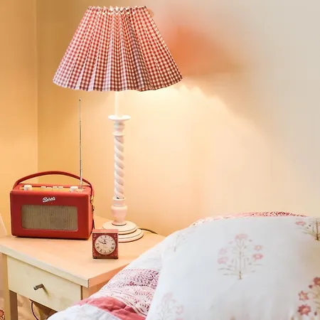 Smart Flat Near Pimlico Tube