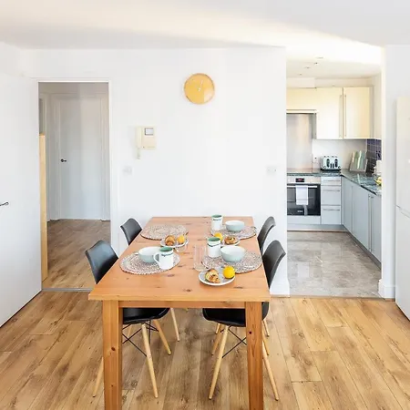 The Bright Flat In Whitechapel Apartment *
