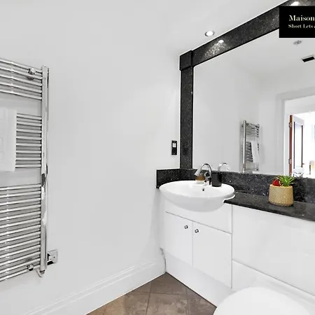 Apartment Weekly Or Monthly Stays, London, Chelsea - Sleeps 8- 3bedroom Serviced By Maison Christo London