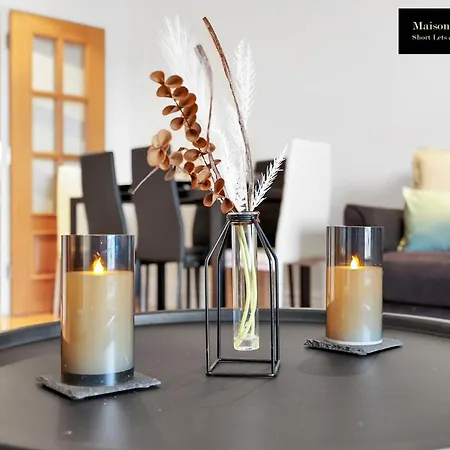 Weekly Or Monthly Stays, London, Chelsea - Sleeps 8- 3bedroom Serviced By Maison Christo Apartment *