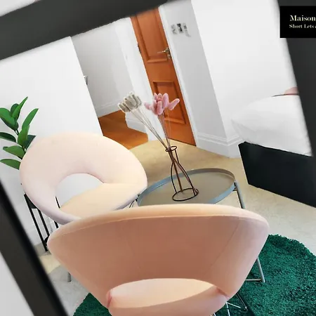 Apartment Weekly Or Monthly Stays, London, Chelsea - Sleeps 8- 3bedroom Serviced By Maison Christo
