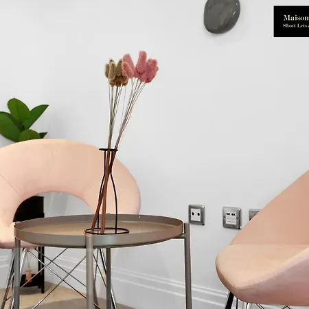 Apartment Weekly Or Monthly Stays, London, Chelsea - Sleeps 8- 3bedroom Serviced By Maison Christo