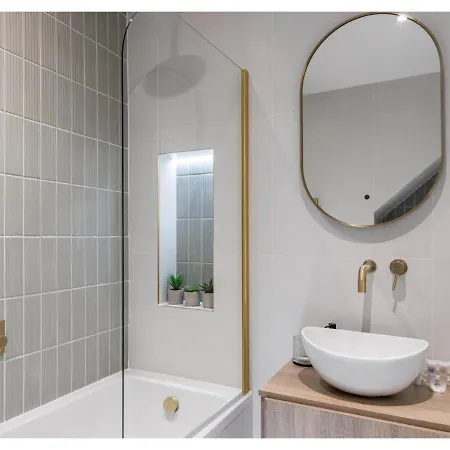 Apartment Modern 3-bedroom Flat London