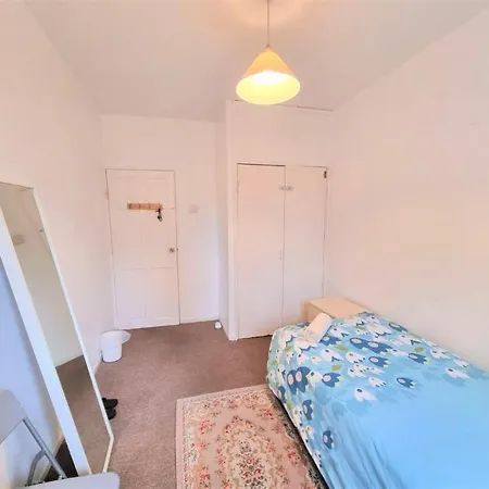 London Rooms *