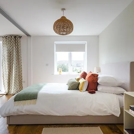 Apartment Hauzify I Cavendish Flats