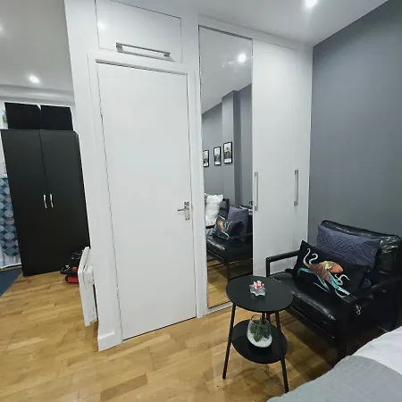 Gdy0 - The Dragon Apartment