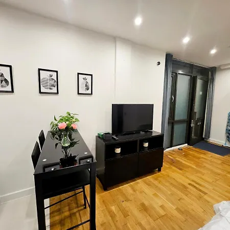 Apartment Gdy0 - The Dragon *