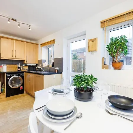 Stylish 3-bed East Contractors Parking Sleeps 5 Near Excel Holiday home