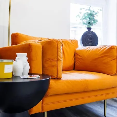 Holiday home Stylish 3-bed East Contractors Parking Sleeps 5 Near Excel
