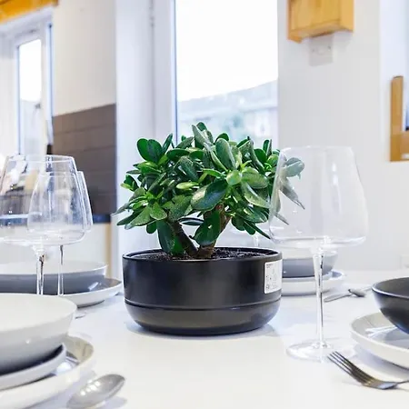 Stylish 3-bed East Contractors Parking Sleeps 5 Near Excel Holiday home