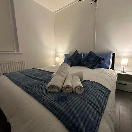 Unique Double Bedroom London