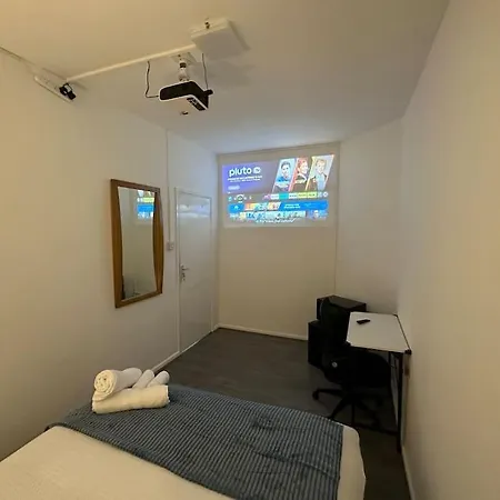 Guest house Small Cozy Private Bedroom Zone1 *