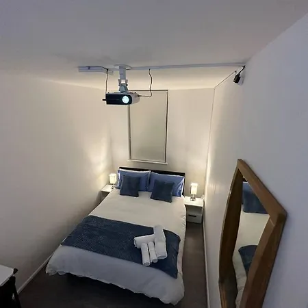 Guest house Small Cozy Private Bedroom Zone1 London