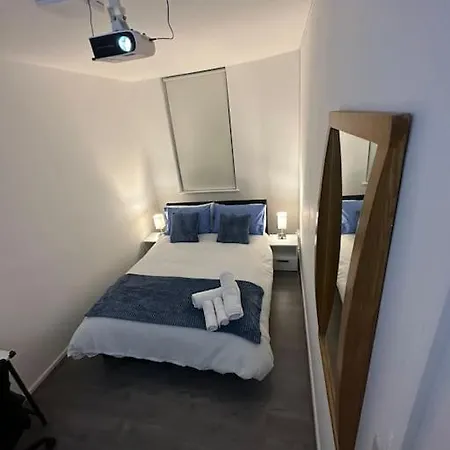Guest house Small Cozy Private Bedroom Zone1 London