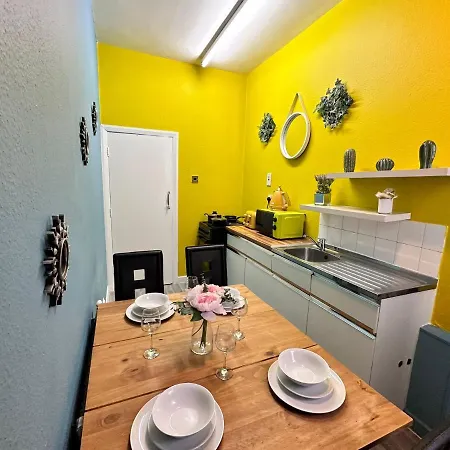 Budget 2-bedroom In Apartment London