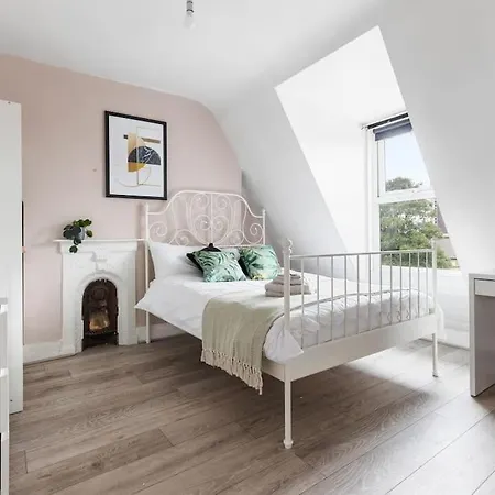 Cosy 3 Bed Flat 15mins To Kings Cross London