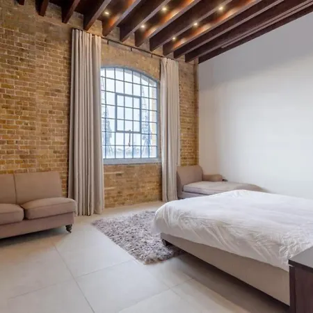 Luxury 1bed In Converted Warehouse Next To Excel Apartamento