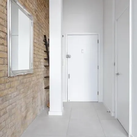 Luxury 1bed In Converted Warehouse Next To Excel *