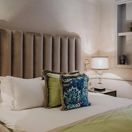 Hotel Althoff St James's & Club 5*