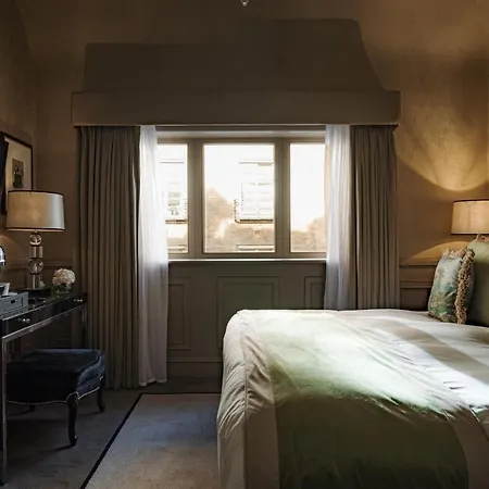 Hotel Althoff St James's & Club 5*