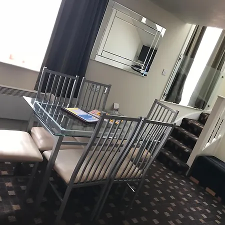 Grand Plaza Serviced Hotel apartamentowy 4*