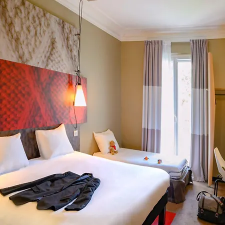 Ibis Greenwich 3*