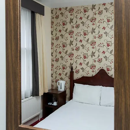 Islington 3*