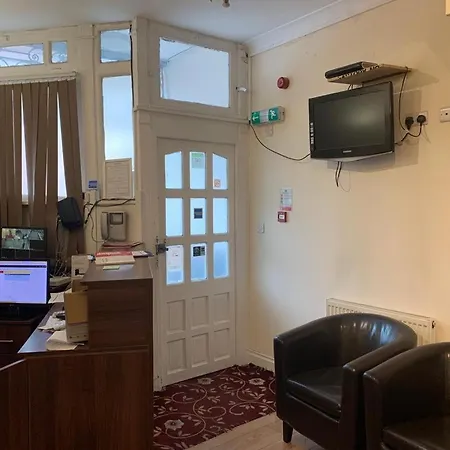 City Lodge London 2*