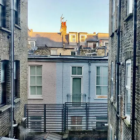 Artistic Pied-A-Terre, Steps From The Tube, Moments From London'S Heart * London