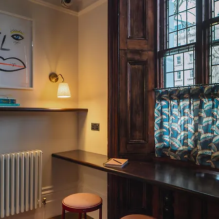 St. David's Paddington Otel 2*