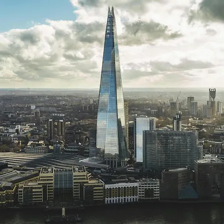 Apartment Shard View *