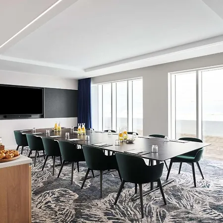 Hotel Hyatt Regency Stratford 4*