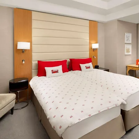 Conrad St 5* Londyn