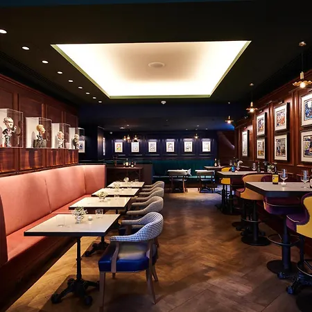 Hotel Conrad St 5*