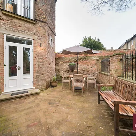 Villa The Gazebo London