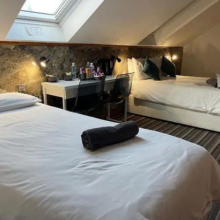 Hotel The Six Bells