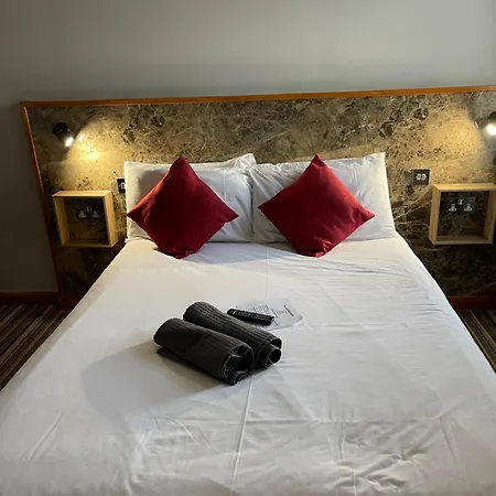 Hotel The Six Bells