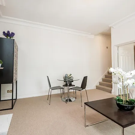 Apartment Spacious, Calm One Bedroom