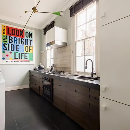 Holiday home The Colouring Book 3 Bedroom In Notting Hill *