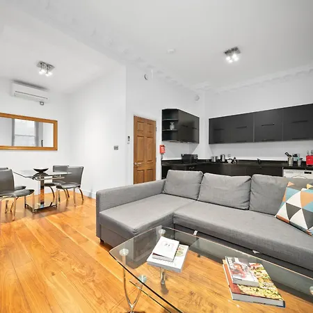 1, 48 Bishopsgate By Living *