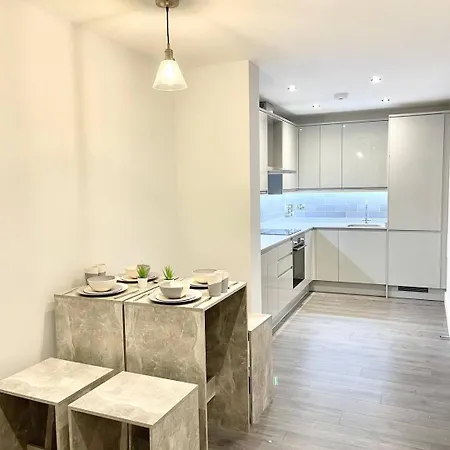 Aparthotel D & D Luxury Stanmore (Greater London)