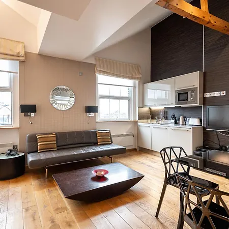 Space 4* London
