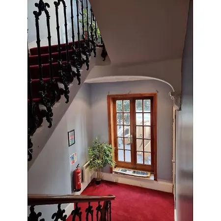 Fg1- Ground Flr Flat Good For 4- Near Hyde Park London